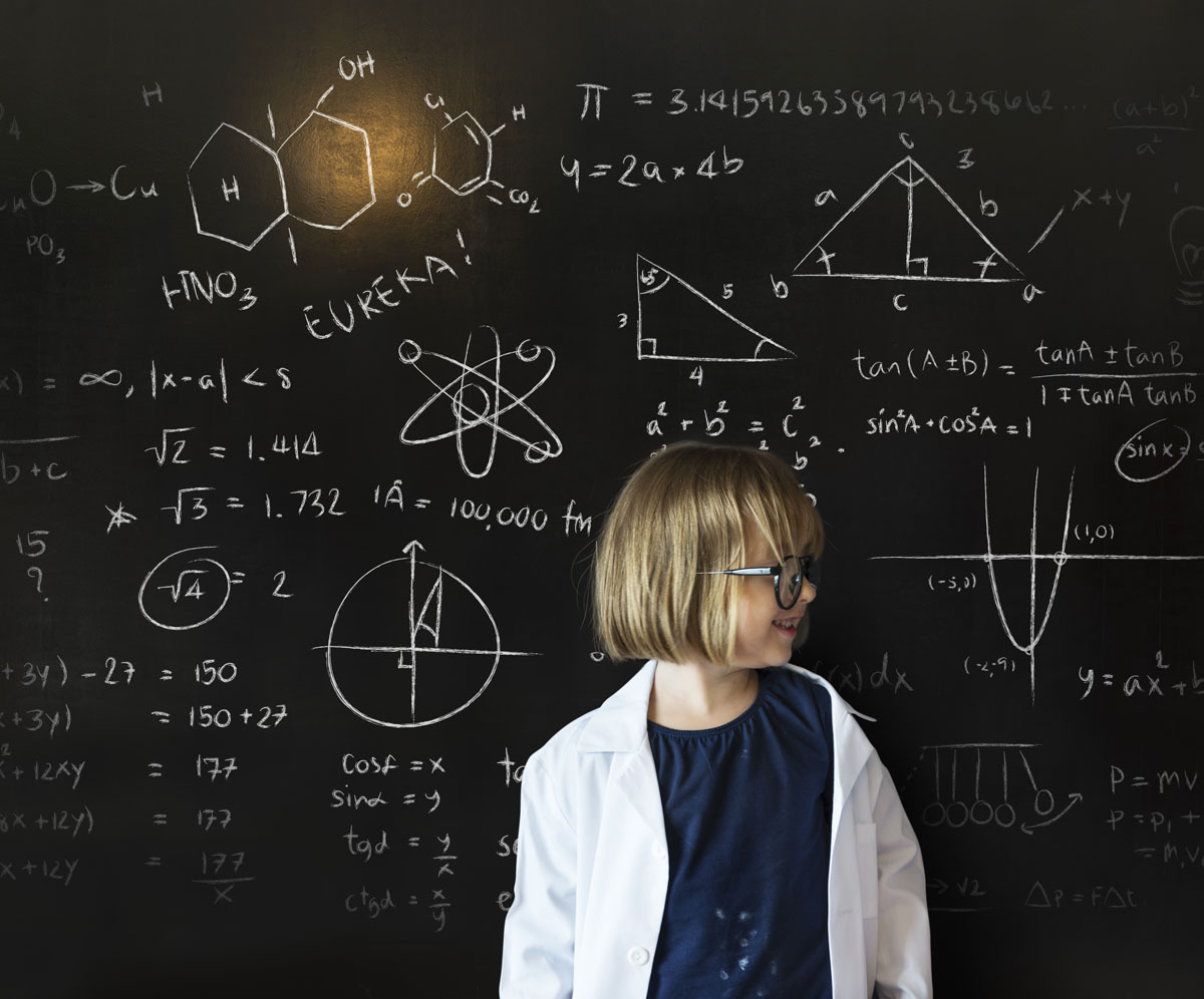 little-girl-education-blackboard-concept-PPRWK4Q